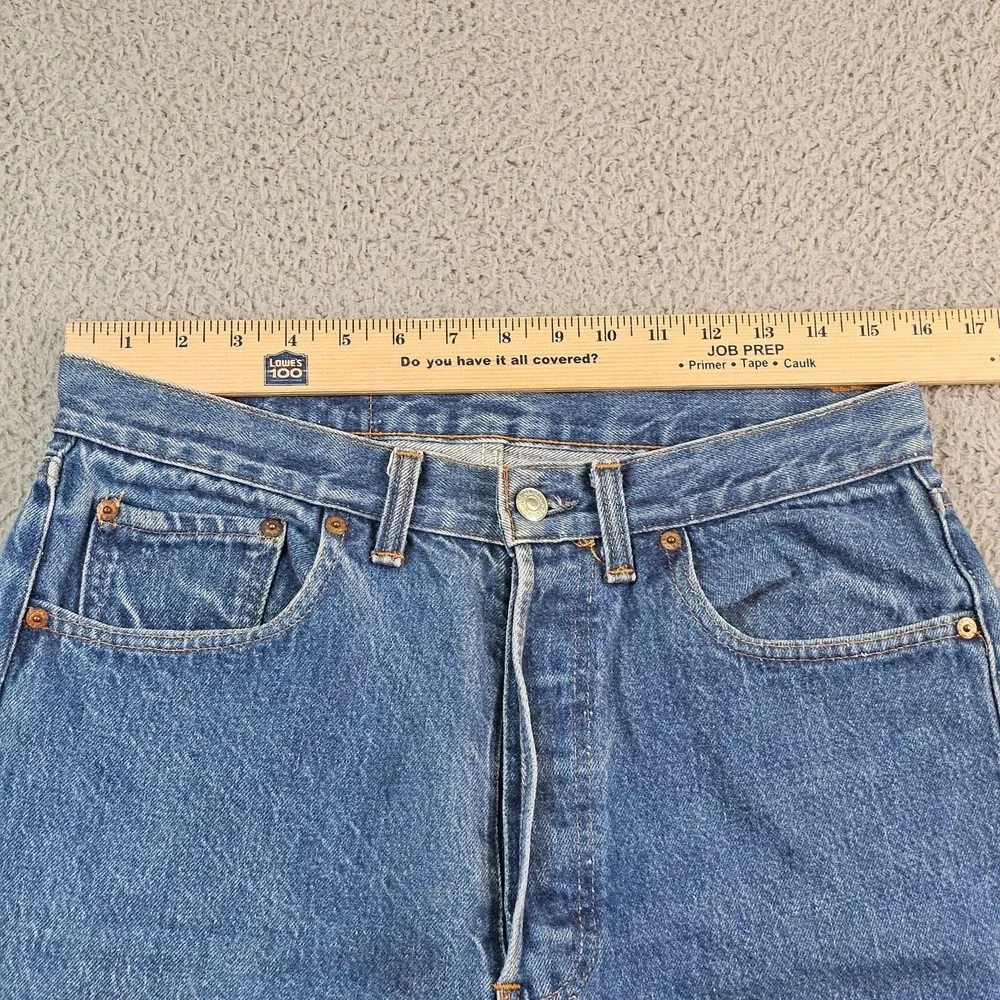 Vintage Levis 501 Jeans Mens 33x32 Blue Medium Wash Denim Button Fly USA 80s